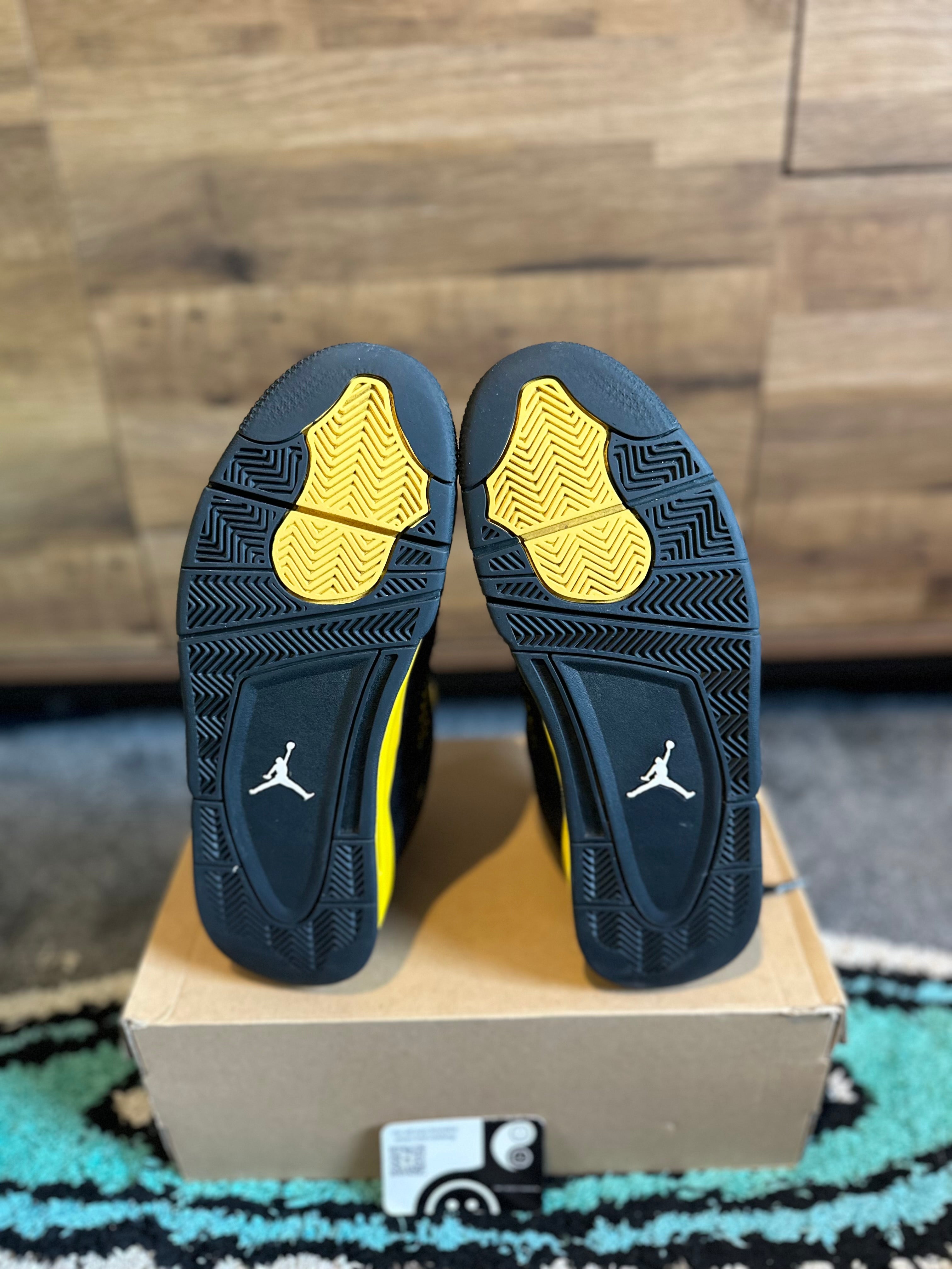 Air Jordan 4 “Yellow Thunders” U.K. 9.5