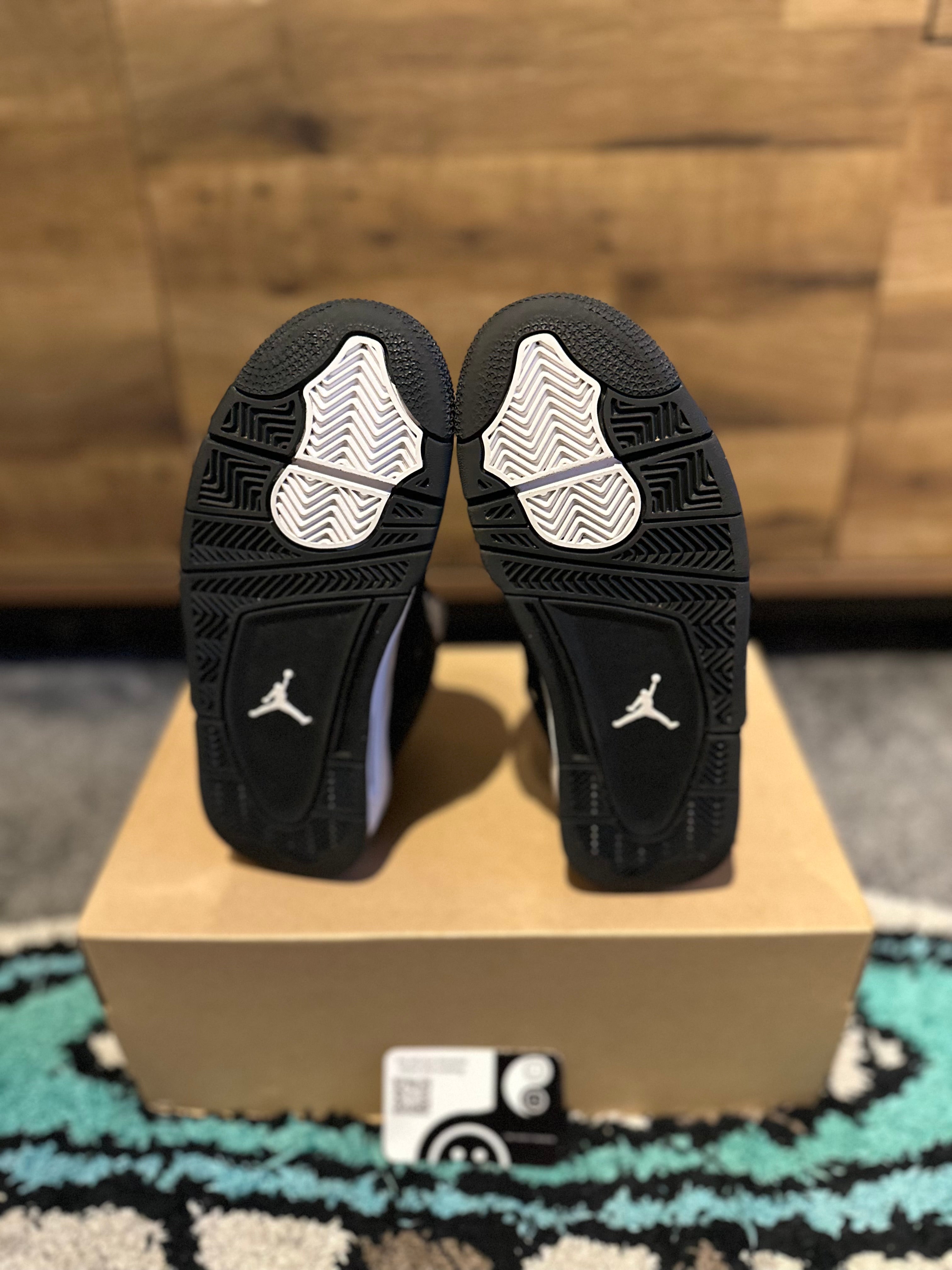 Nike Air Jordan 4 “White Thunder” U.K. 4.5GS
