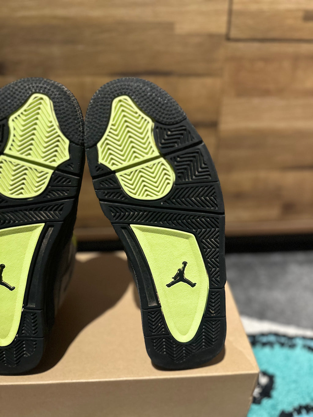Nike Air Jordan 4 “SE 95 Neon” U.K. 9