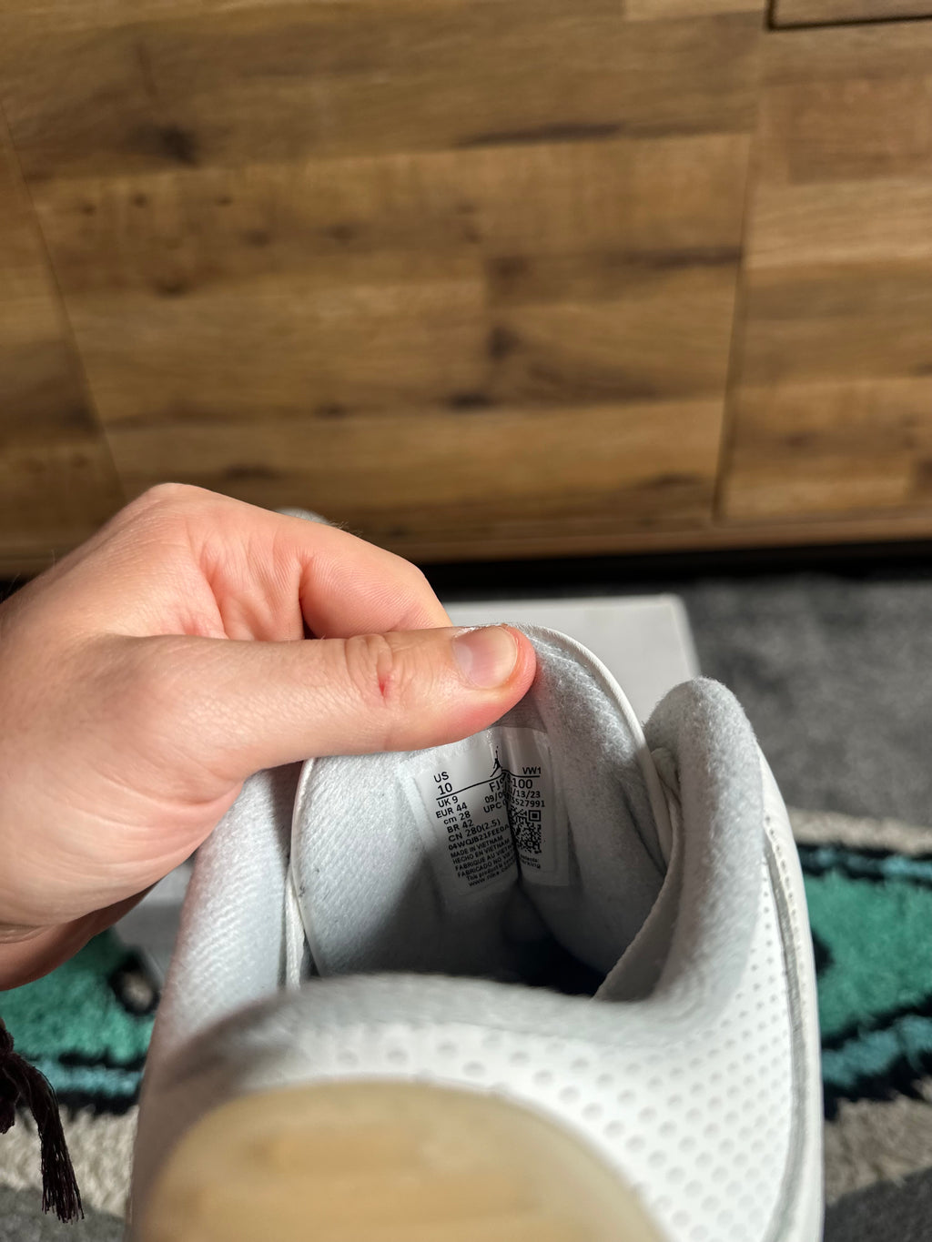 Nike Air Jordan 3“Ivory” U.K. 9