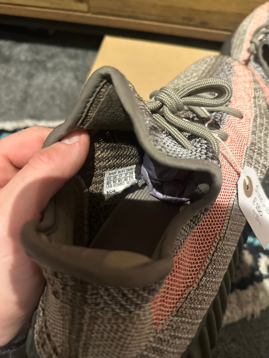 yeezy 350 V2 “ash stone ” U.K. 10