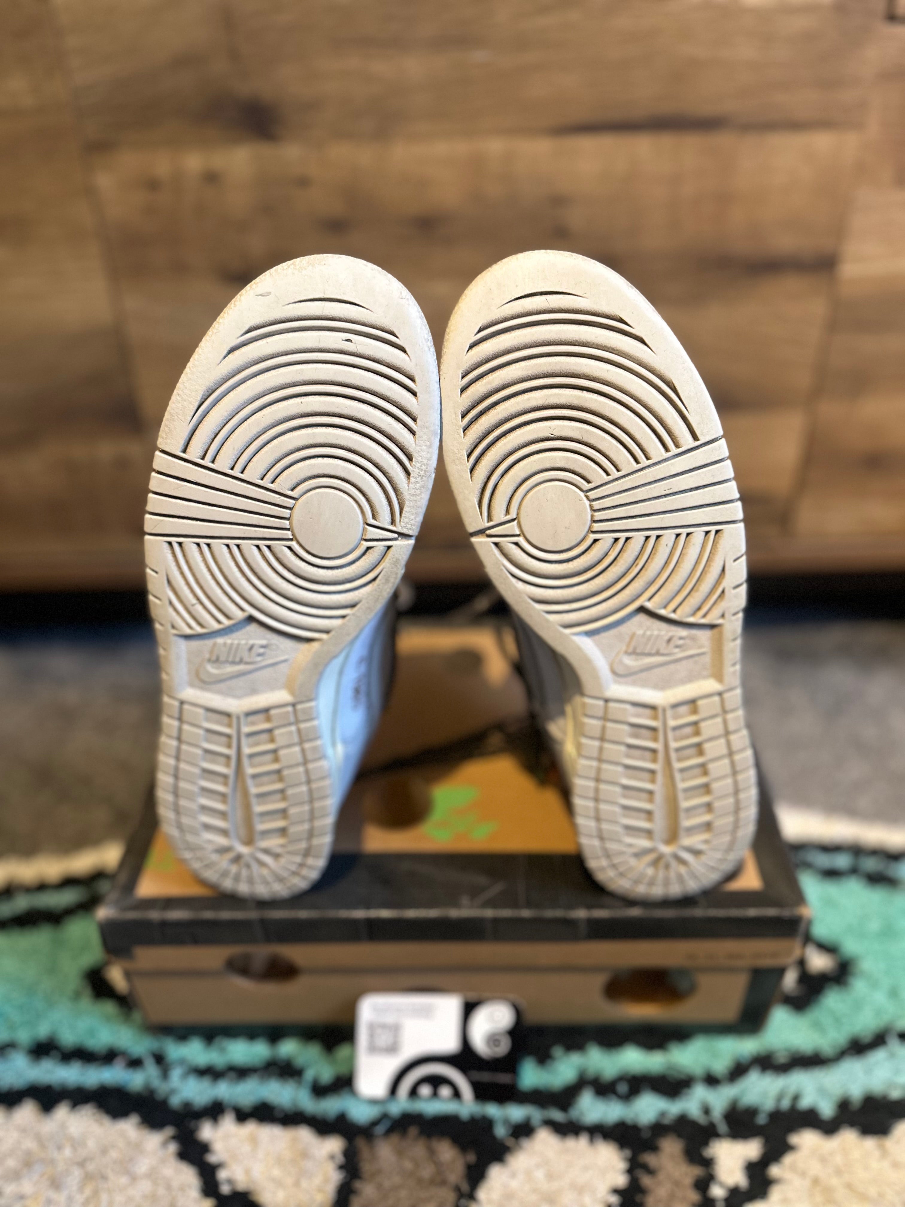 Nike Dunk Off-White “Lot 22” U.K. 8.5