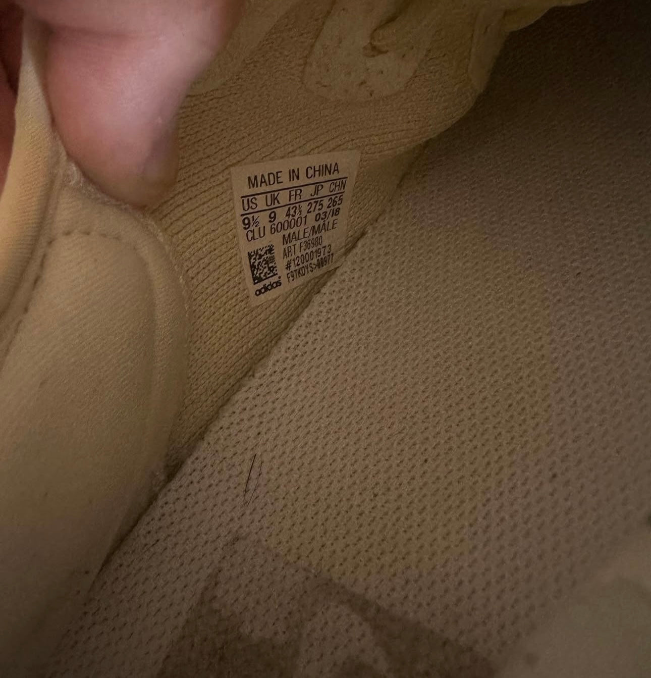 yeezy 350 butters U.K. 9