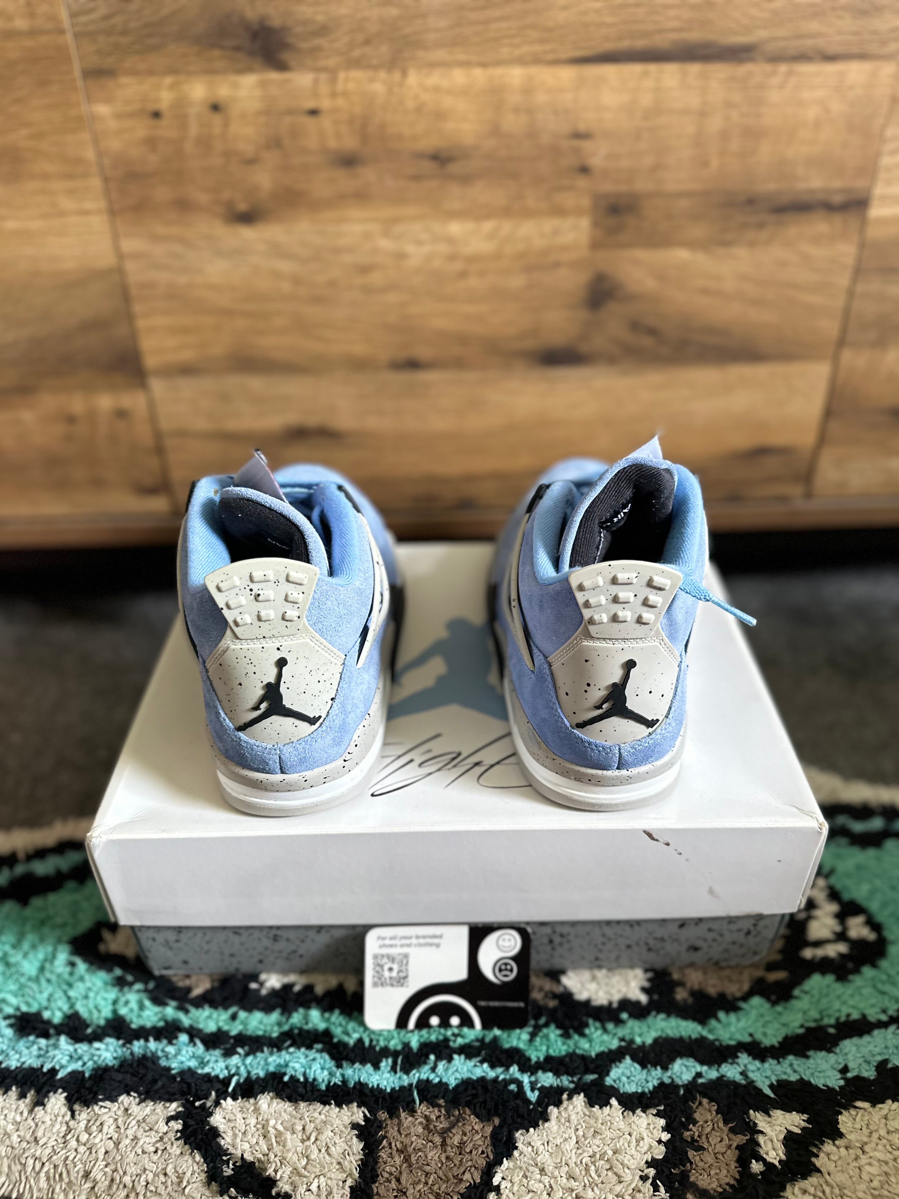 Nike Air Jordan 4 “University Blue” U.K. 7