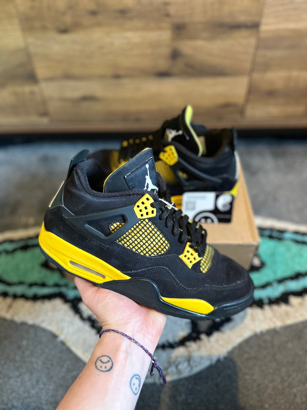 Air Jordan 4 “Yellow Thunders” U.K. 9.5