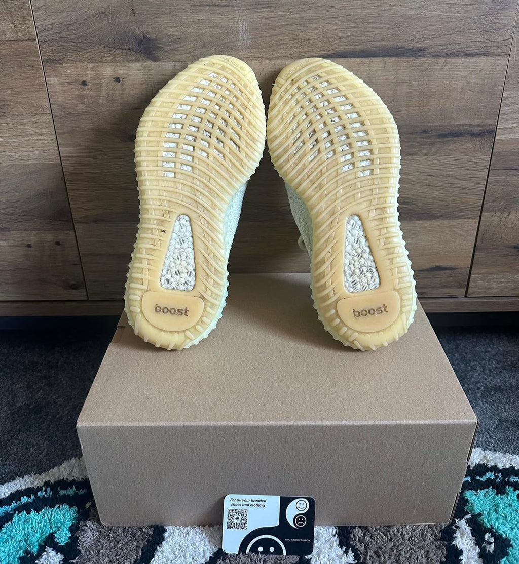 yeezy 350 butters U.K. 9