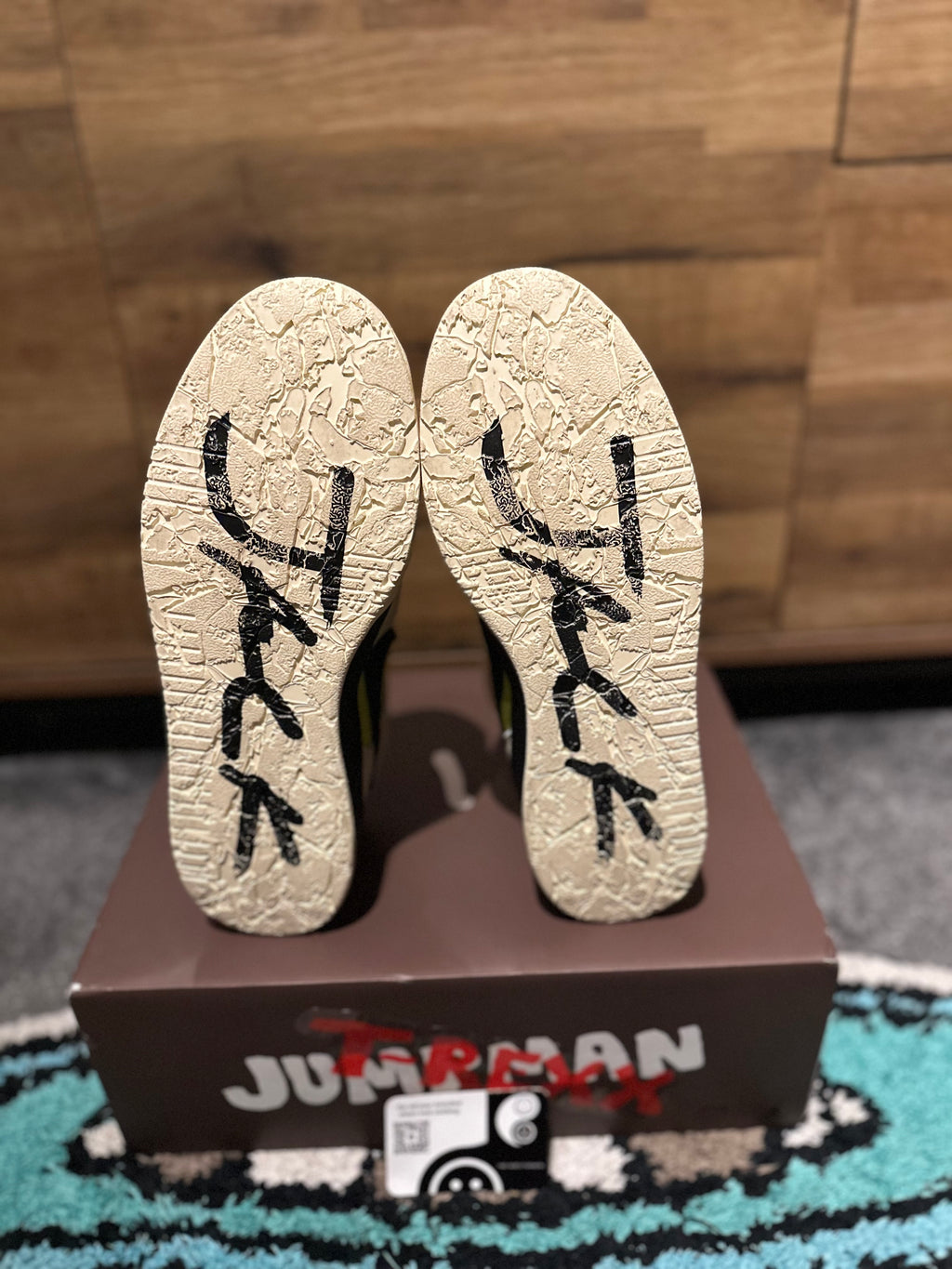 Nike Jordan Jump-man Jack TR “Travis Scott Bright Cactus ” U.K.10