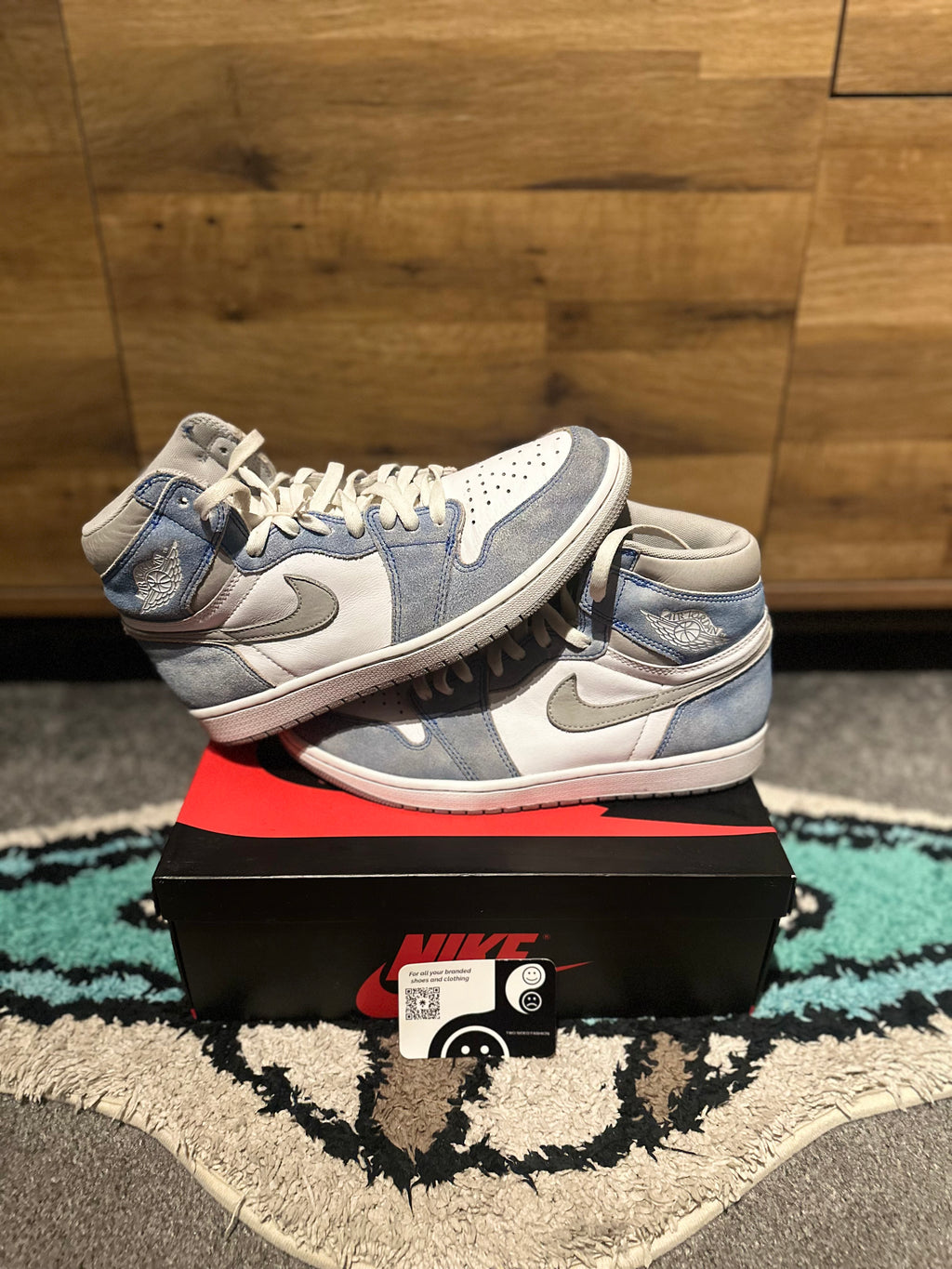 Nike Air Jordan 1 “Hyper Royal Smoke Grey” U.K. 8.5