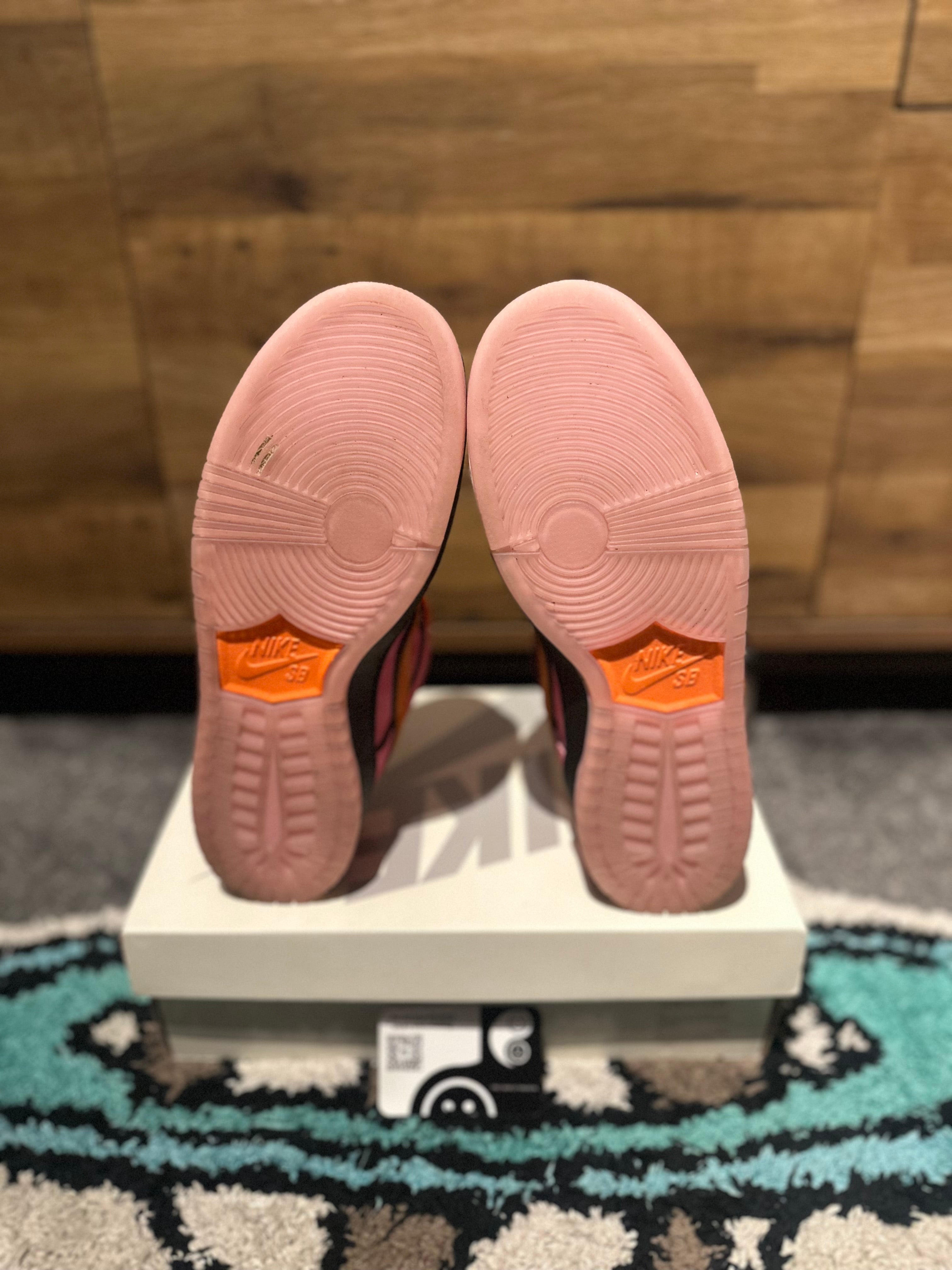 Nike dunk SB Powerpuff girls “Blossom” U.K. 8