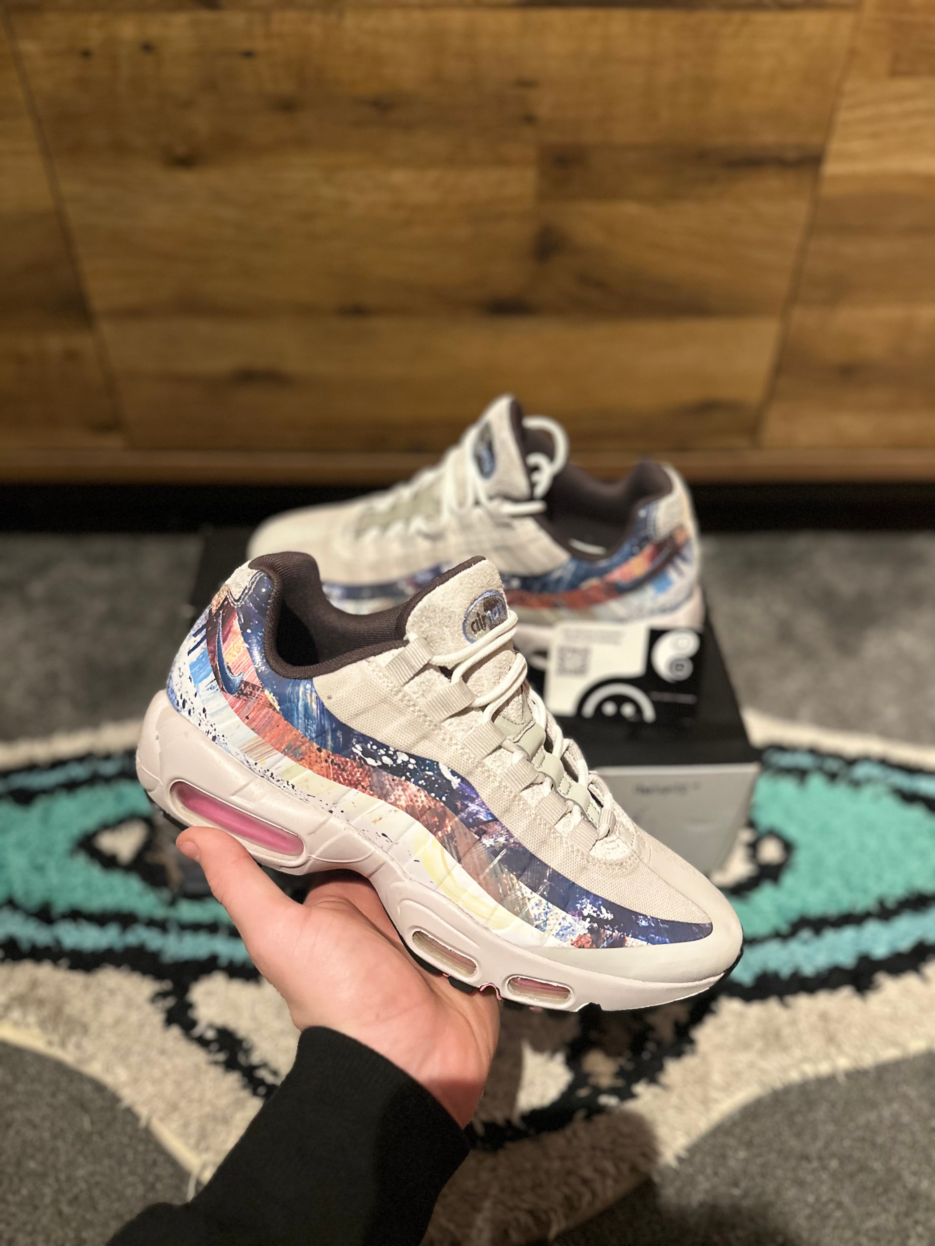 Nike air max 95s premium“Dave’s white rabbet” U.K. 6