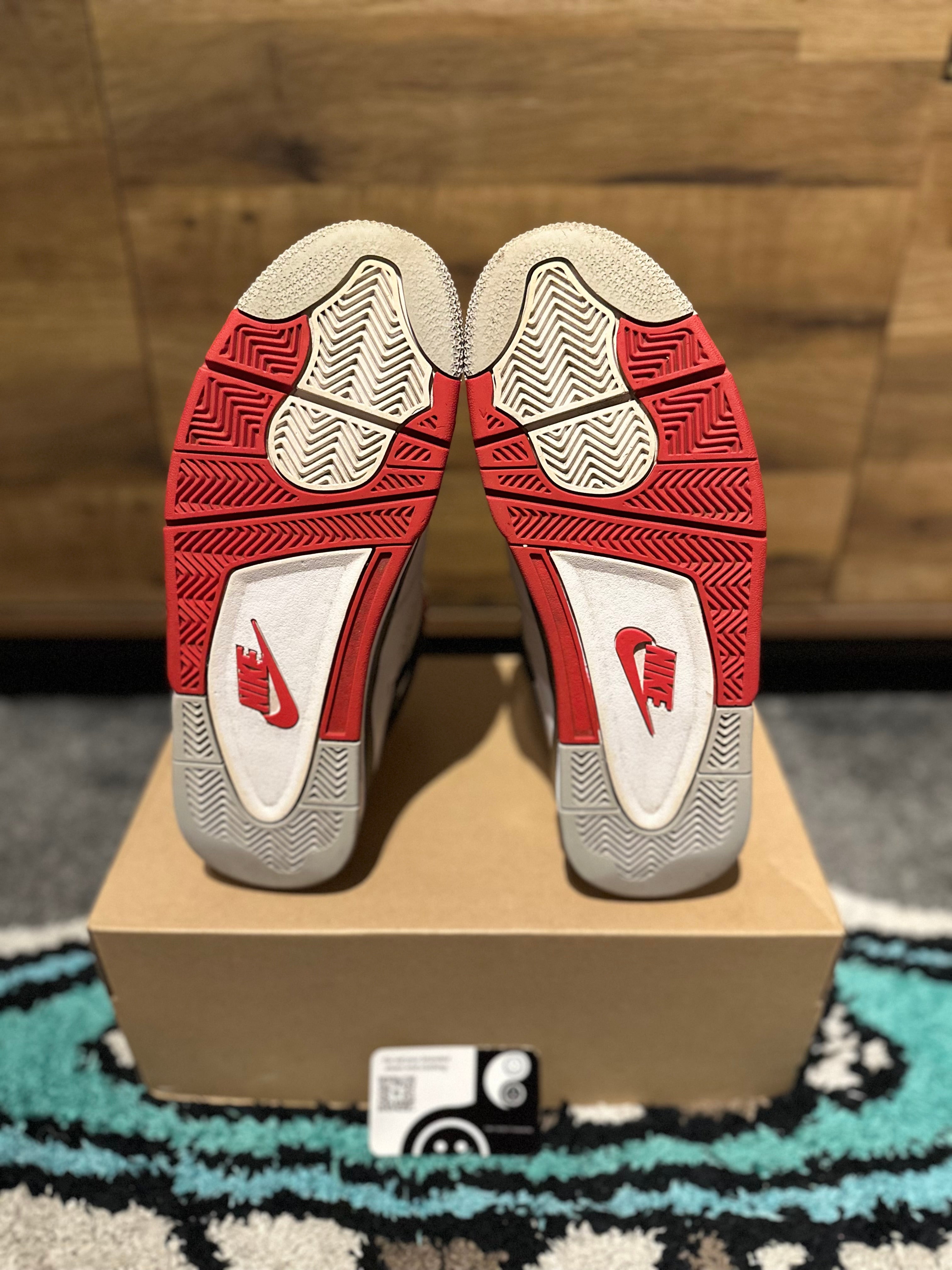 Nike Air Jordan 4 “Fire Red ” U.K. 8.5